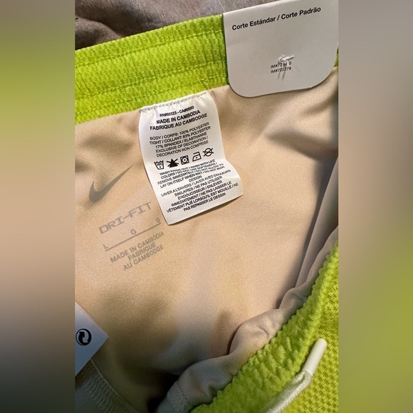 NWT Nike Dri-FIT Tempo 2-in-1 Training Running Shorts Atomic Green Large - Picture 6 of 7